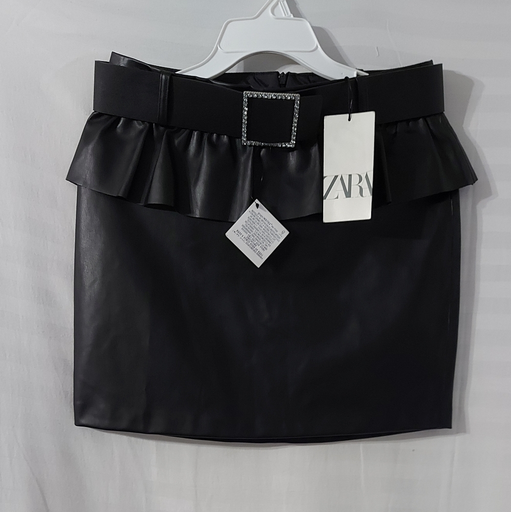 Zara skirts size medium Color Black - Picture 2 of 10